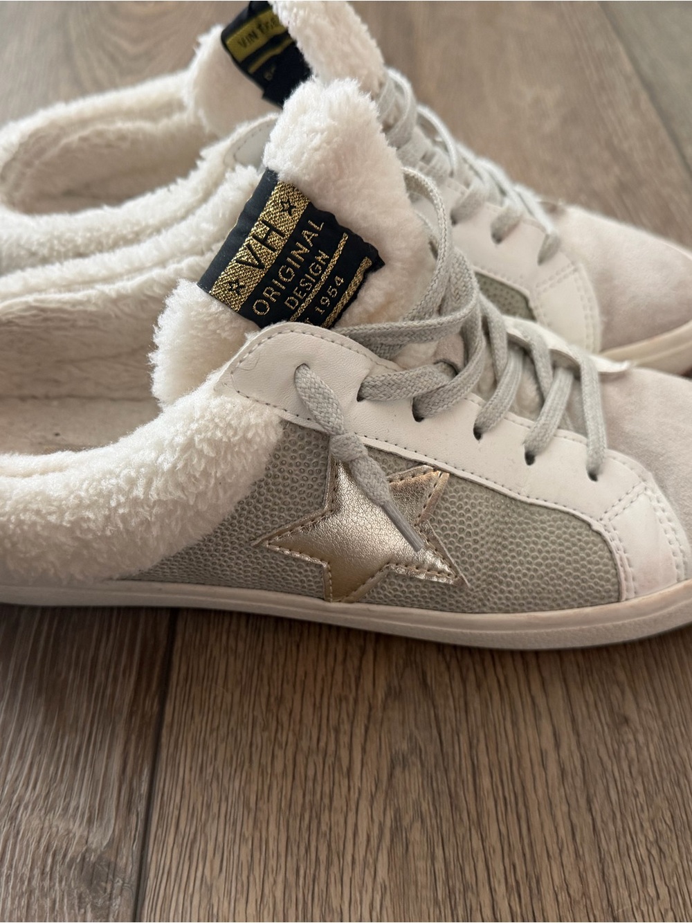 Vintage Havana Fur Lined Sneakers- size 11